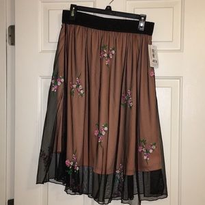 Embroidered Lola skirt